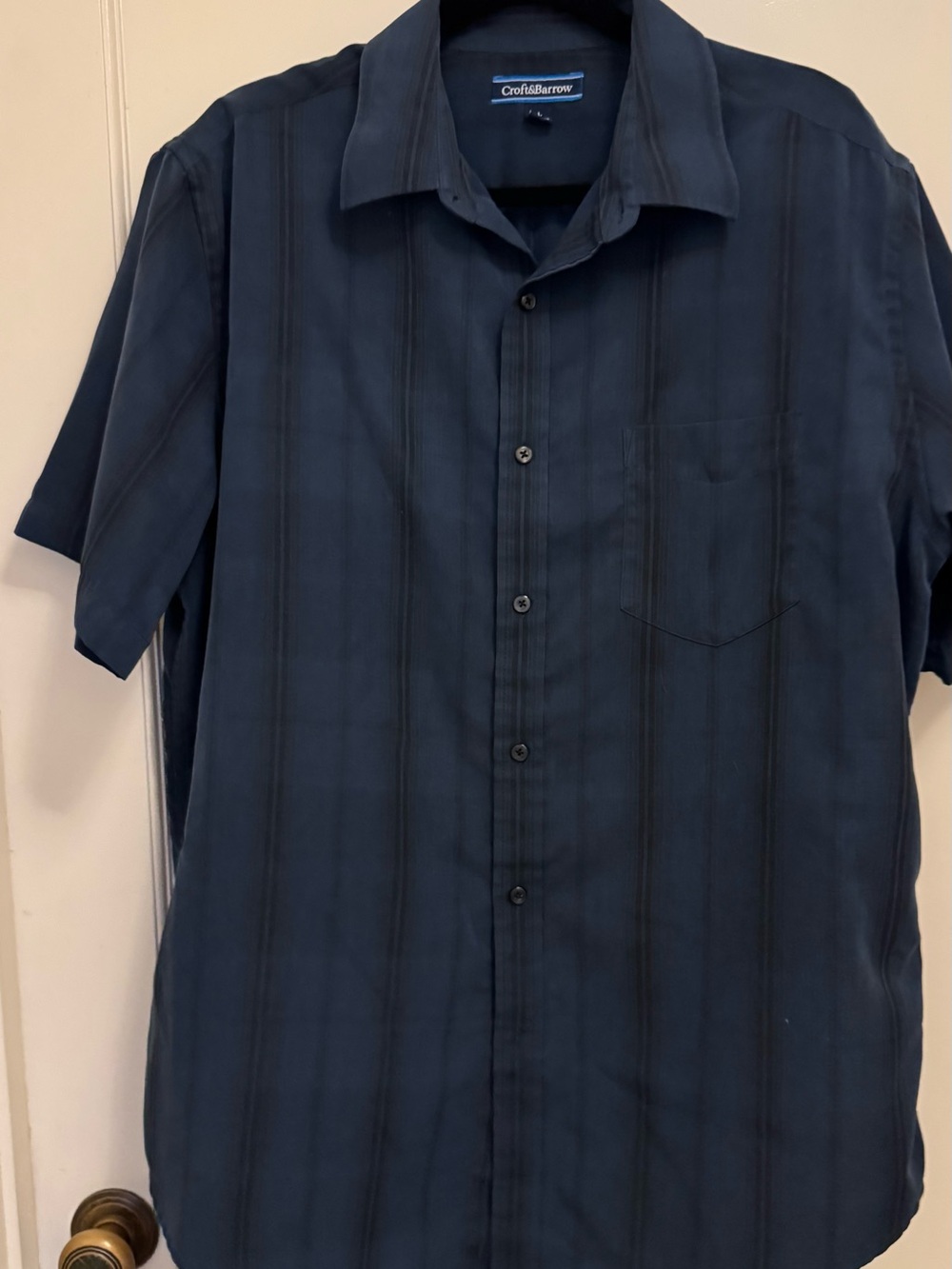 croft & barrow Navy Short-Sleeve Button-Down Shirt with Subtle Stripes